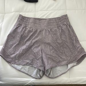 Lululemon hotty hot 4 inch, High rise, size 4 shorts. Only worn a few times.